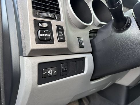 Used 2013 Toyota Tundra 2WD Double Cab image 18