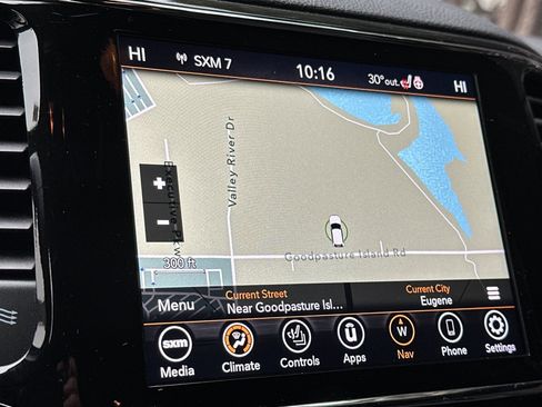 Used 2021 Jeep Grand Cherokee Laredo X image 22