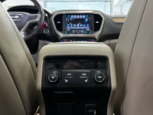 Used 2019 GMC Acadia Denali w/ Technology Package image 8
