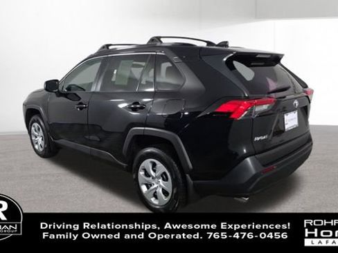 Used 2021 Toyota RAV4 LE AWD/4WD image 7