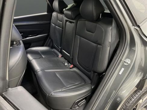 Used 2024 Hyundai Tucson Limited image 32