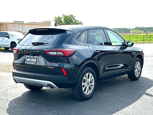 Used 2025 Ford Escape Active AWD/4WD image 8