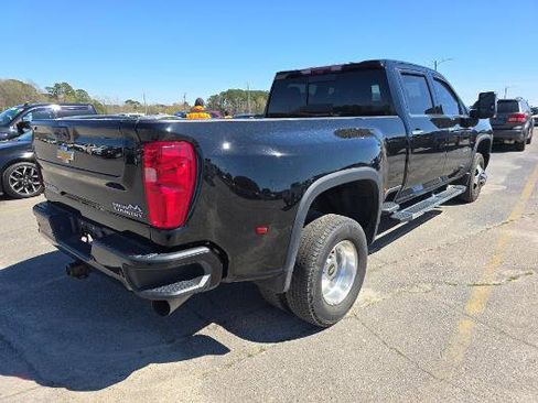 Used 2022 Chevrolet Silverado 3500 High Country image 3