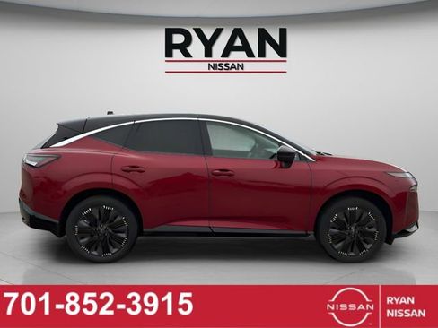 Certified 2025 Nissan Murano Platinum w/ Cargo Package AWD/4WD image 10
