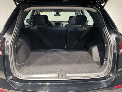 Used 2023 Chevrolet Equinox LS image 5