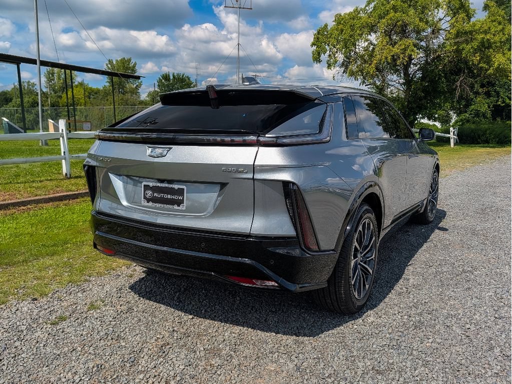 Used 2024 Cadillac Lyriq Sport AWD/4WD image 5