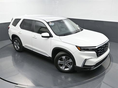 Used 2024 Honda Pilot EX-L image 32