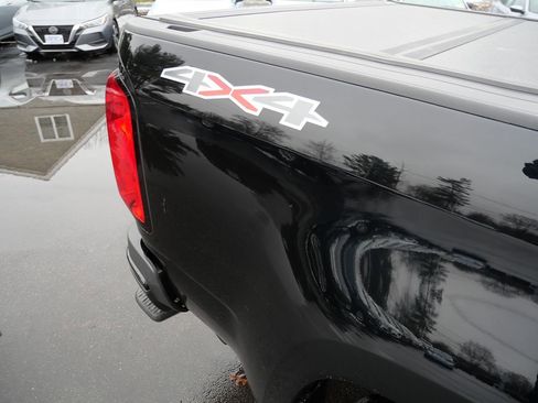 Used 2021 Chevrolet Colorado W/T w/ Custom Special Edition image 32