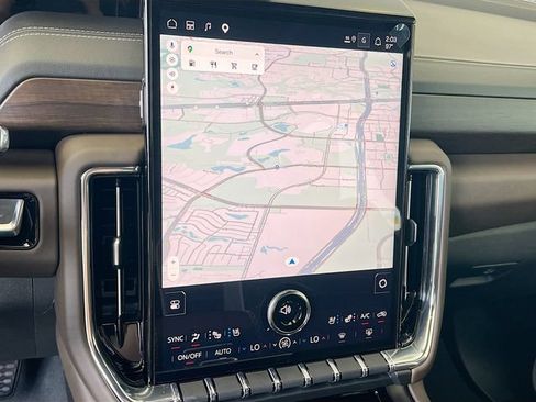 New 2026 GMC Yukon XL Denali Ultimate AWD/4WD image 8