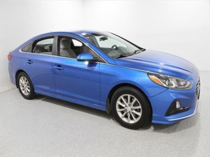 Used 2018 Hyundai Sonata SE w/ Winter Weather Package