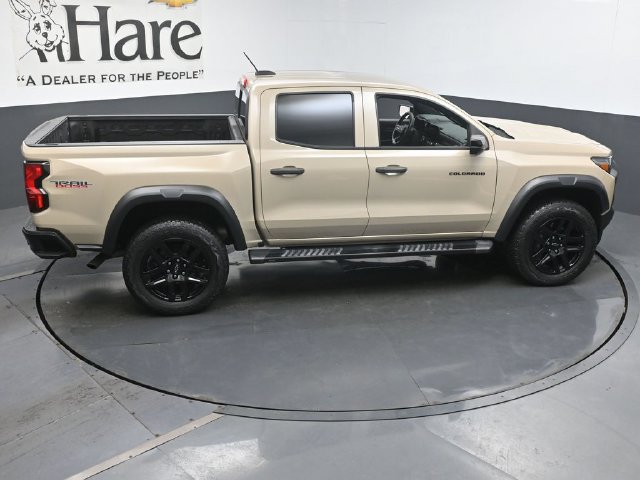 Used 2023 Chevrolet Colorado Trail Boss w/ LPO, Dark Essentials Package AWD/4WD image 43