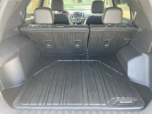 Used 2023 Chevrolet Equinox Premier AWD/4WD image 27