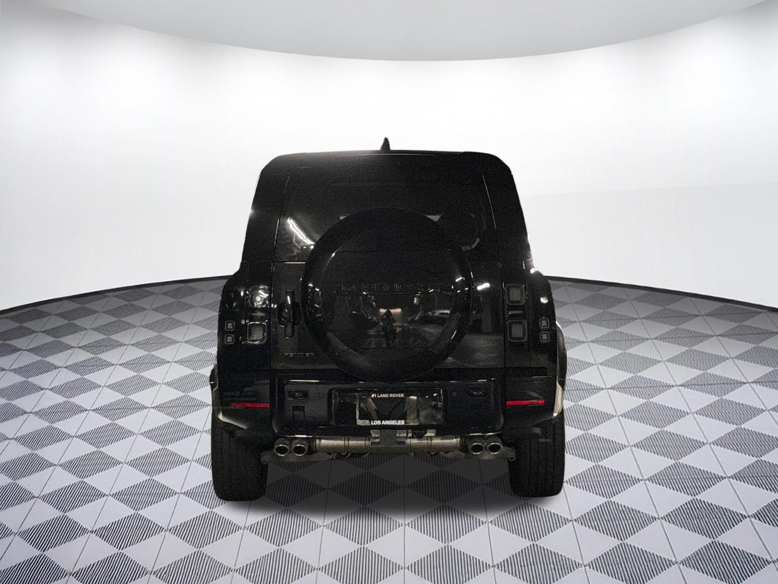 New 2026 Land Rover Defender 130 V8 AWD/4WD image 9