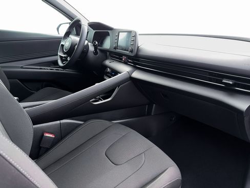 New 2026 Hyundai Elantra SEL Sport w/ Cargo Package FWD image 34