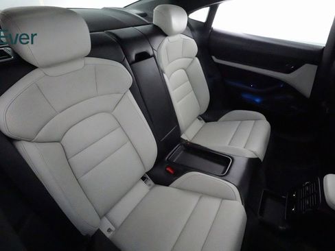 Used 2020 Porsche Taycan 4S image 9