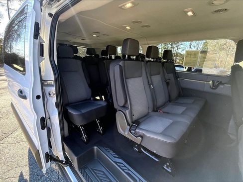 Used 2023 Ford Transit 350 XLT image 22