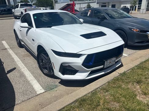 Used 2024 Ford Mustang GT Premium RWD image 2