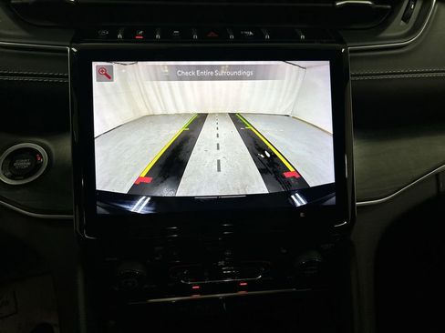 Used 2021 Jeep Grand Cherokee L Limited image 15