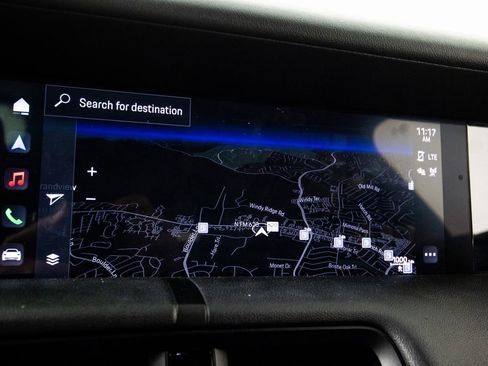 Used 2022 Porsche Taycan image 22