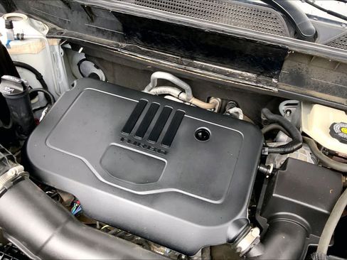 Used 2022 GMC Acadia SLE w/ Elevation Edition image 28