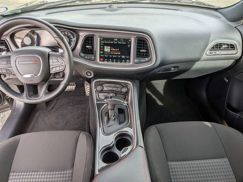 Used 2022 Dodge Challenger R/T Scat Pack w/ Driver Convenience Group RWD image 30