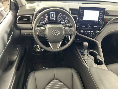 Used 2024 Toyota Camry SE FWD image 22