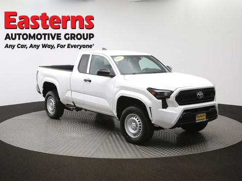 Used 2024 Toyota Tacoma SR RWD image 43