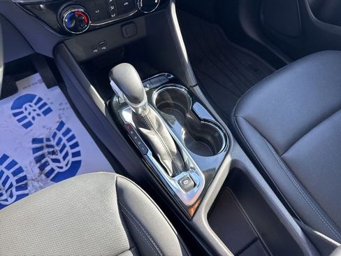 Used 2024 Buick Encore GX Sport Touring image 22