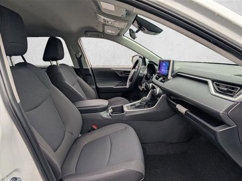 New 2025 Toyota RAV4 LE image 7