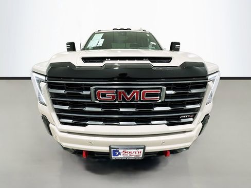Used 2026 GMC Sierra 2500 AT4 w/ AT4 Premium Plus Package AWD/4WD image 2