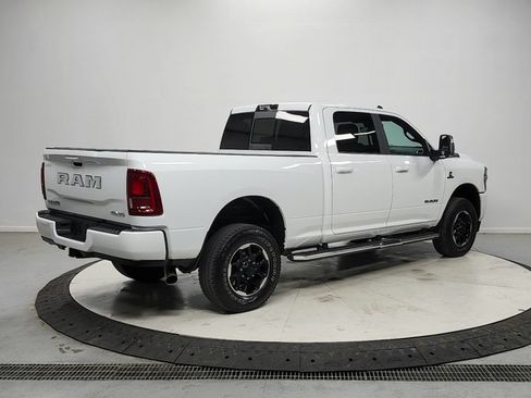 Used 2025 RAM 2500 Laramie AWD/4WD image 7