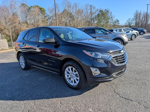 Used 2021 Chevrolet Equinox LS w/ LPO, Cargo Package image 3