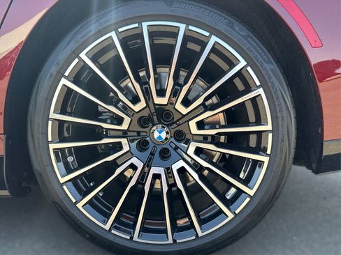 New 2025 BMW 750e xDrive image 14