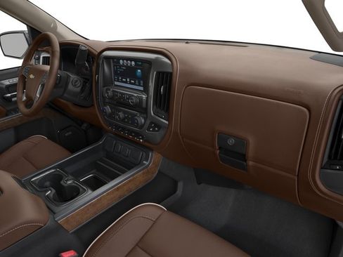 Used 2018 Chevrolet Silverado 1500 High Country AWD/4WD image 19
