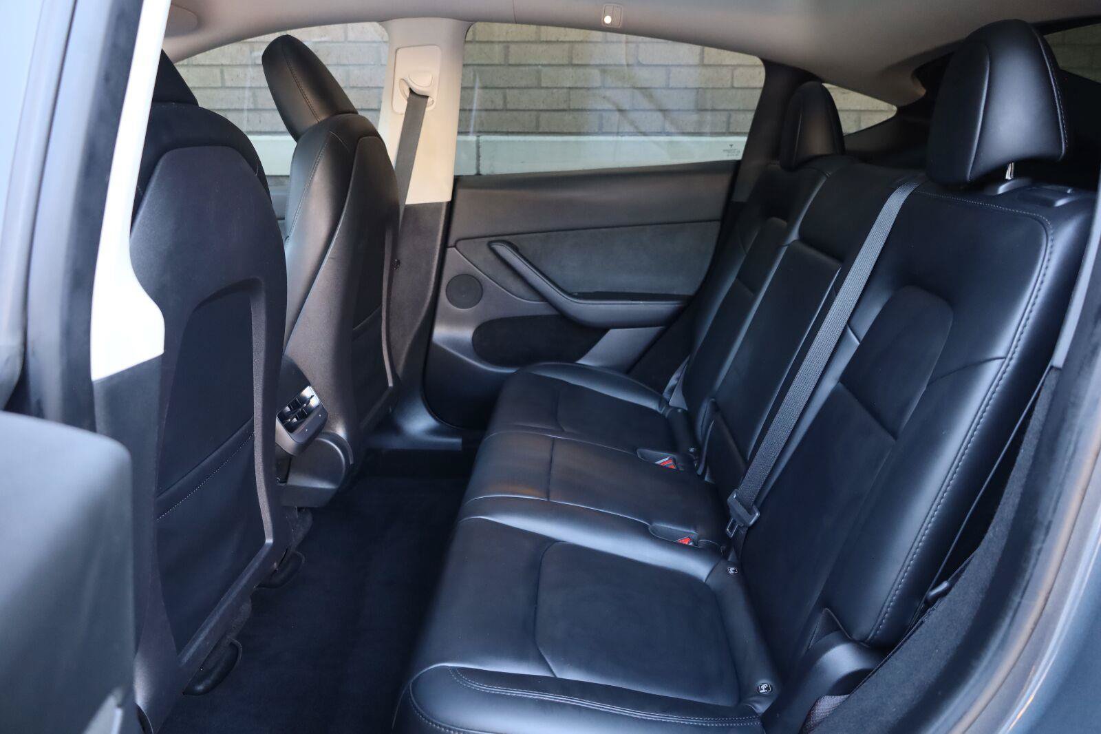 Used 2023 Tesla Model Y Long Range AWD/4WD image 21