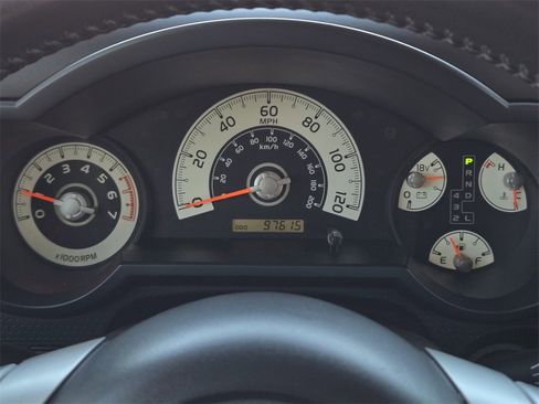 Used 2013 Toyota FJ Cruiser 4WD image 11