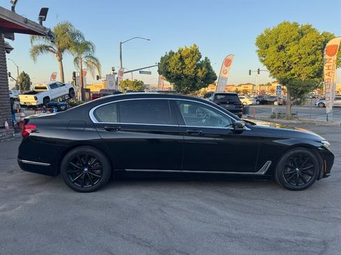 Used 2016 BMW 740i RWD image 18