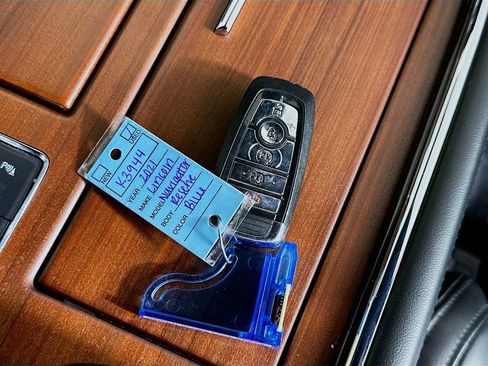 Used 2021 Lincoln Navigator Reserve image 38