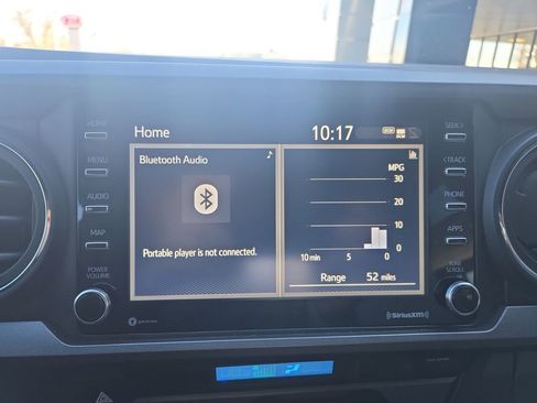 Used 2022 Toyota Tacoma TRD Off-Road image 19