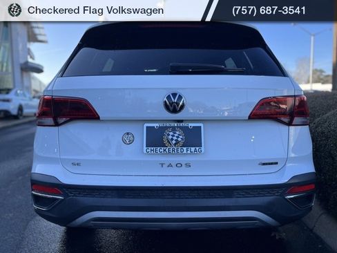 Used 2022 Volkswagen Taos SE image 10