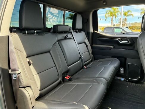 Used 2025 Chevrolet Silverado 1500 LT Trail Boss w/ Convenience Package II image 29