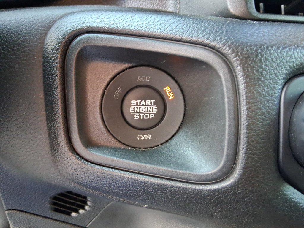 Used 2024 Jeep Wrangler Unlimited Sport AWD/4WD image 29