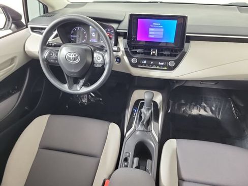 Used 2025 Toyota Corolla LE w/ Convenience Package FWD image 15