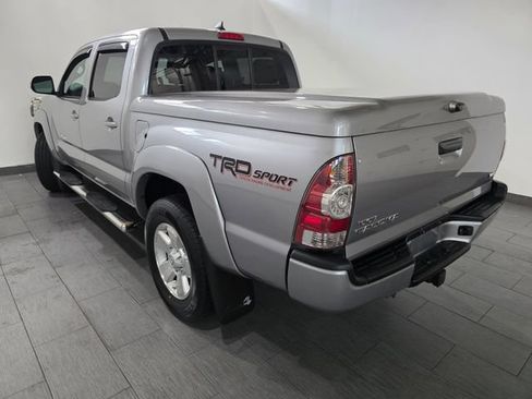 Used 2015 Toyota Tacoma 4x4 Double Cab w/ TRD Sport Package image 3