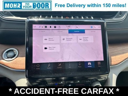 Used 2022 Jeep Grand Cherokee Summit w/ Luxury Tech Group V AWD/4WD image 36