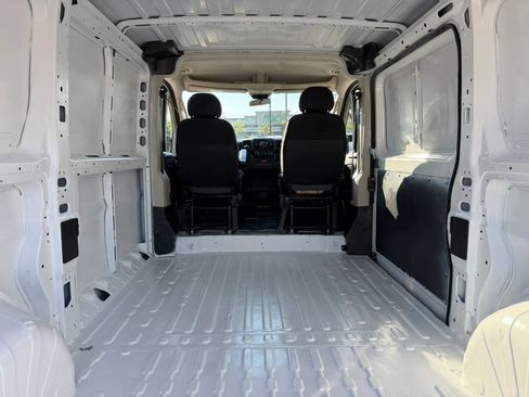 Used 2018 RAM ProMaster 1500 w/ Interior Convenience Group image 21