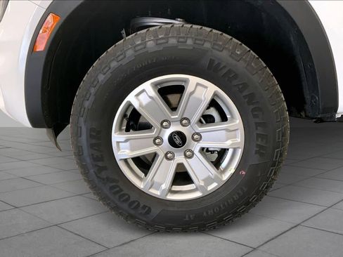 New 2025 Ford Ranger XL image 9
