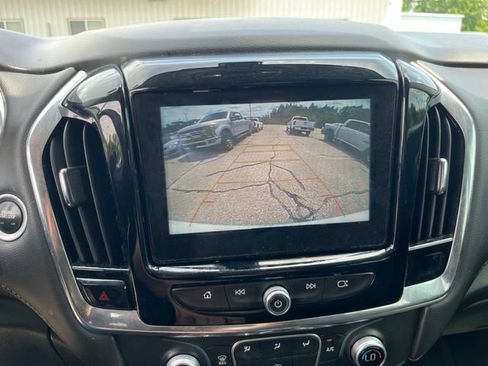 Used 2018 Chevrolet Traverse LT AWD/4WD image 28
