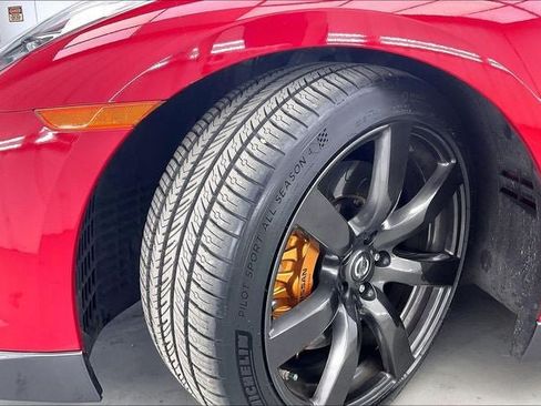 Used 2010 Nissan GT-R Premium AWD/4WD image 32