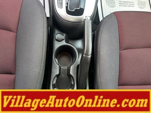 Used 2014 Chevrolet Cruze LT FWD image 20